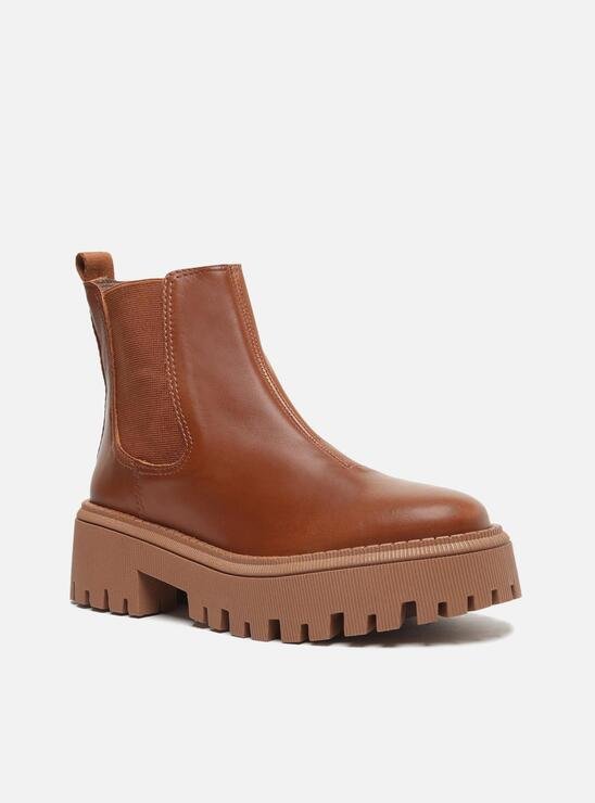 BOTA MARROM AREZZO TRATORADA