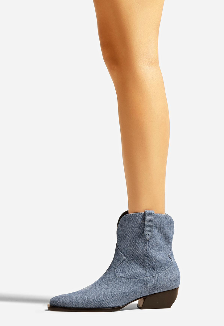 Bota Western Azul Jeans Arezzo Cano Curto