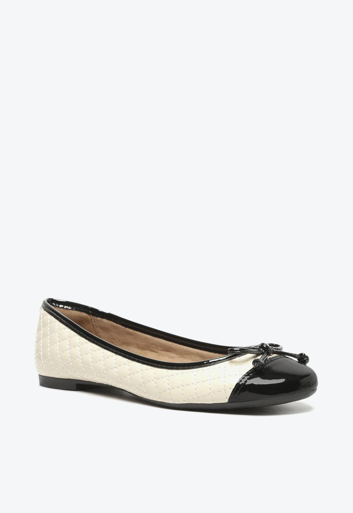 Sapatilha Preta Arezzo Classic E