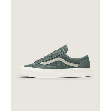 Aproveite descontos de até 70% em marcas como Arezzo, Schutz