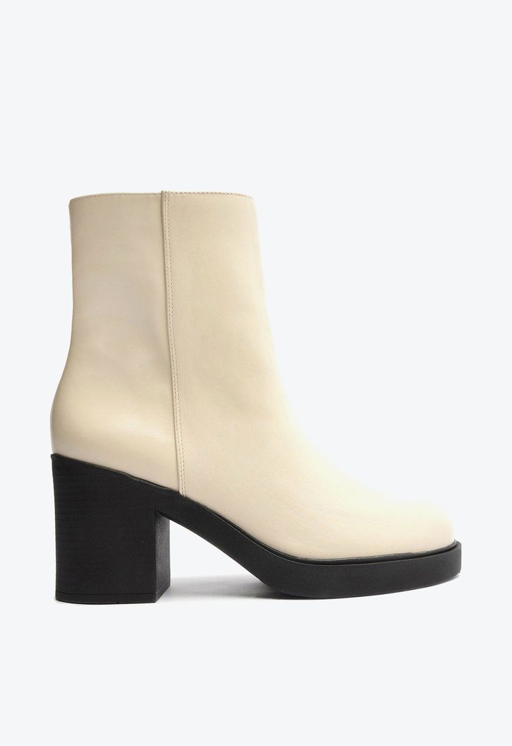 Bota branca arezzo top