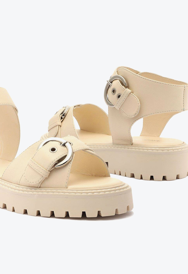 Sandália Off-White Arezzo Salto Baixo Tratorada Fivelas