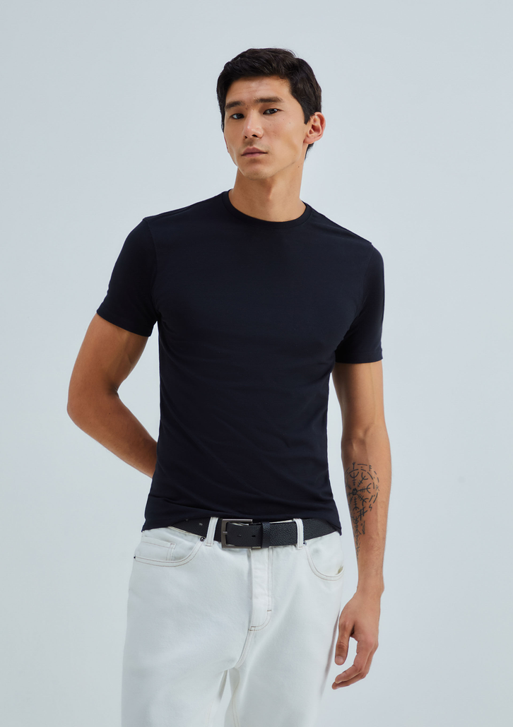 Camiseta Básica Preta Hering Manga Curta Slim