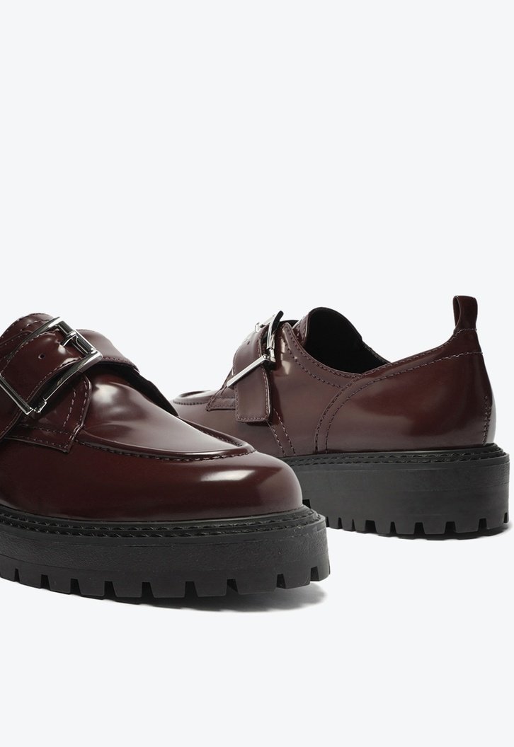 Mocassim Vinho Arezzo Tratorado Fivela Harper