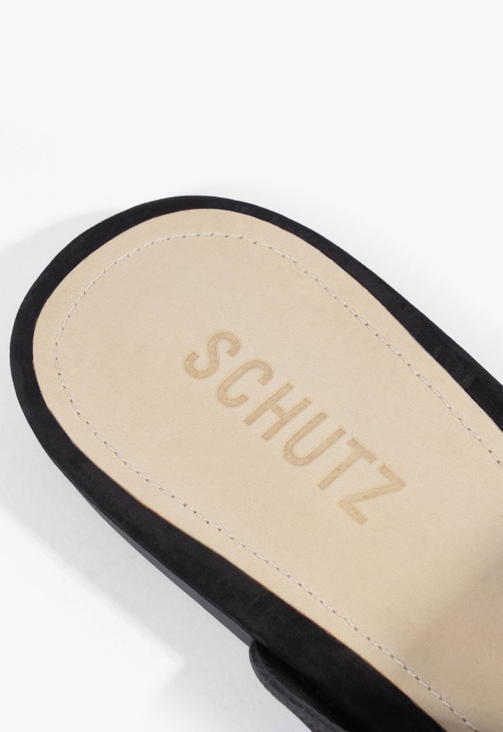 SAPATO MULE RASTEIRA PRETO SCHUTZ NOBUCK