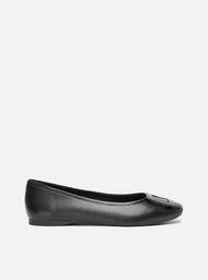 Sapatilha Preta Arezzo Fivela