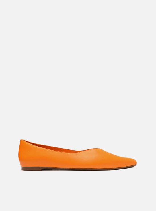 SAPATILHA LARANJA AREZZO COURO BICO FINO MINIMAL