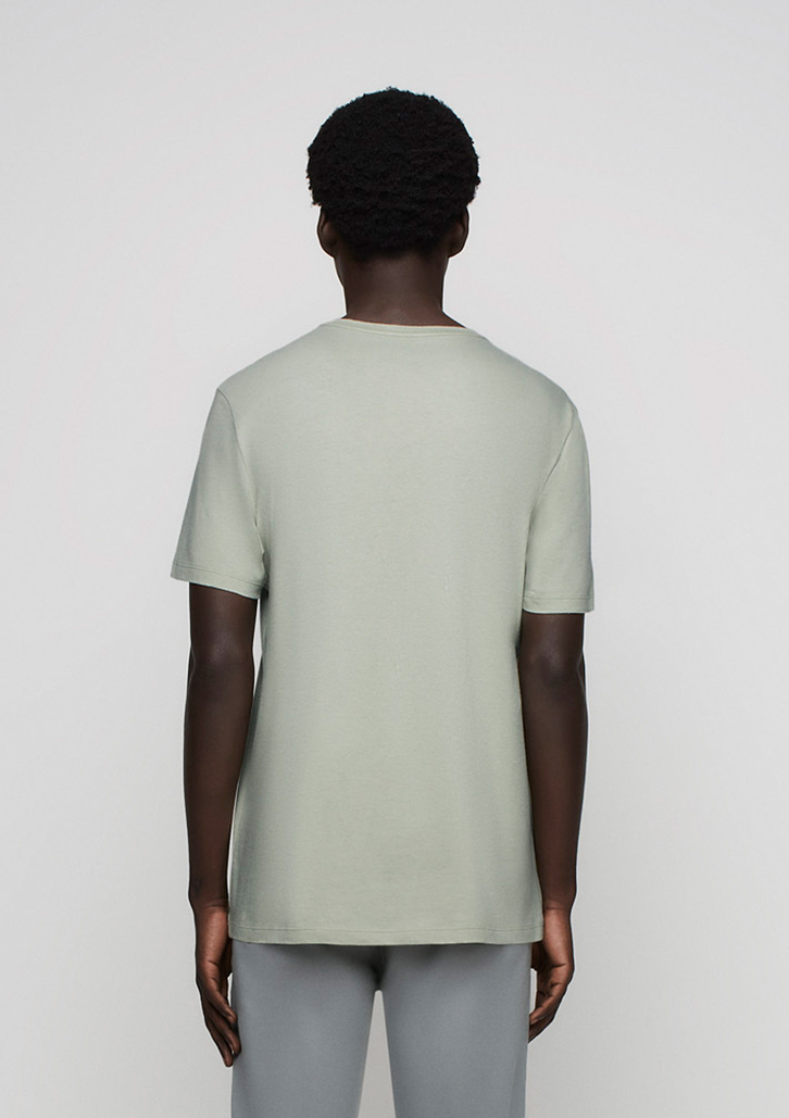 Camiseta Verde Claro Dzarm Manga Curta Decote Redondo