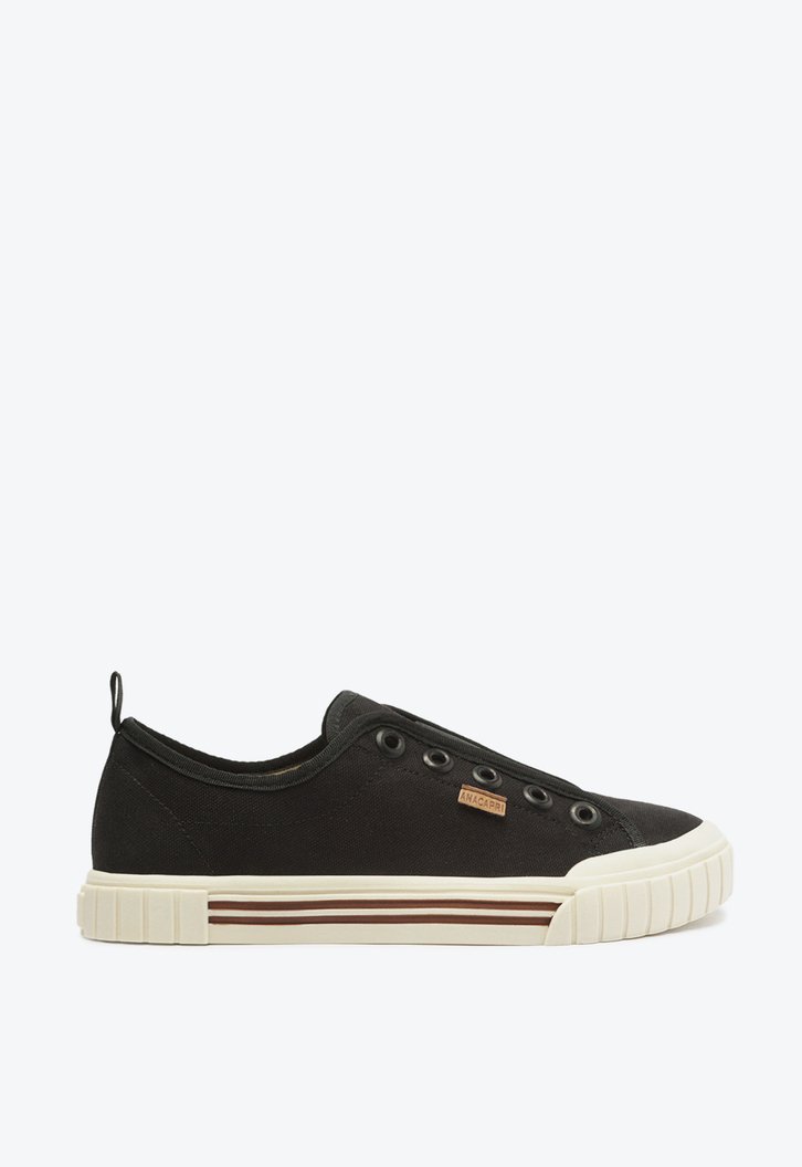Tênis Slip On Alê Ilhós Preto