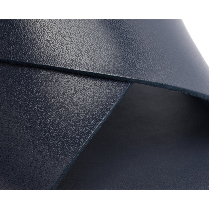 Sandália Salto Bloco Tiras Cruzadas Couro Azul