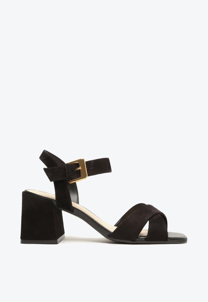 Sandália Preta Arezzo Nobuck Salto Bloco Classy