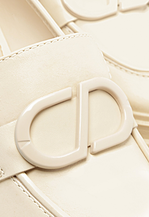 Sapato Mocassim Tratorado Couro Creme