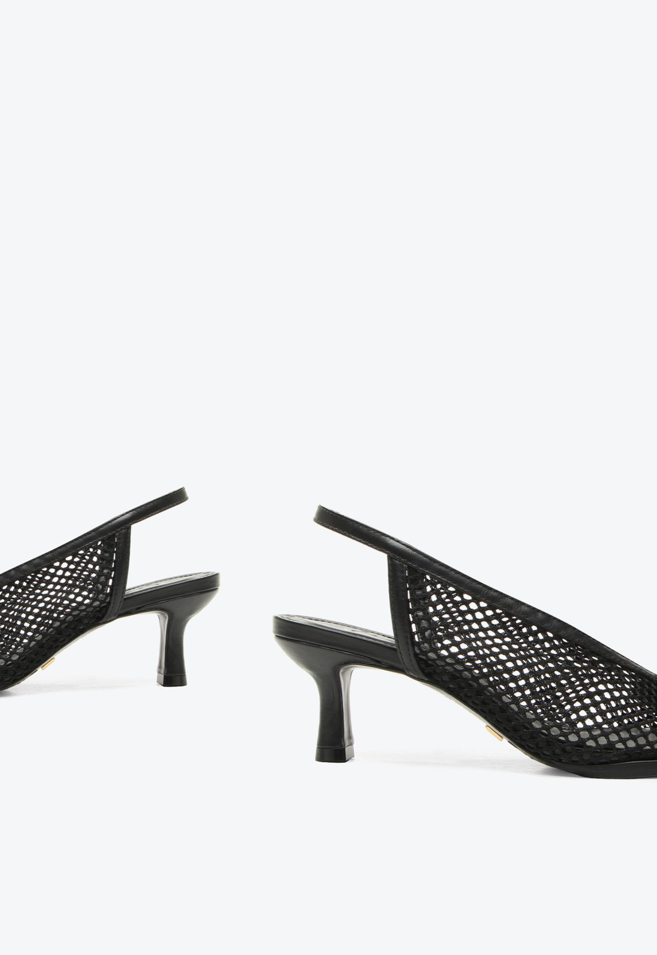 Slingback Claire Preto | ZZ MALL