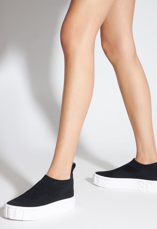 Tênis Slip On Preto Schutz Mauli Knit