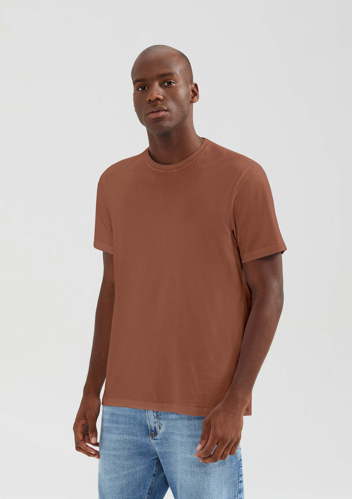 Camiseta Marrom Claro Hering Básica Comfort Super Cotton