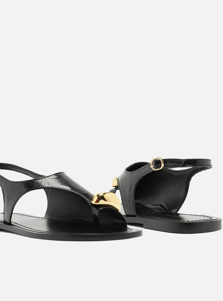 Rasteira Preta Couro Semi Coberta Metal Bold