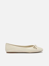Sapatilha Off-white Arezzo Couro Bico Quadrado Laço