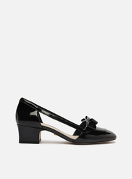 Scarpin Preto Arezzo Verniz Vazado Laço Medalha