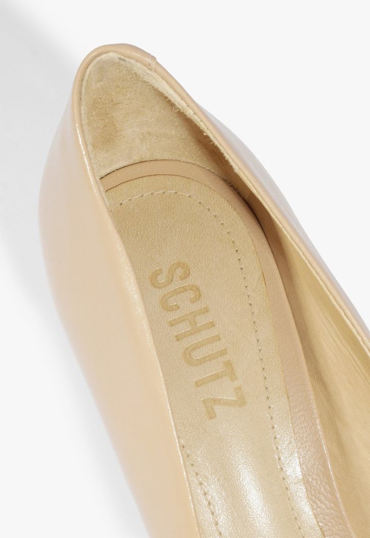 SAPATO SCARPIN LENA LOW COURO BEGE