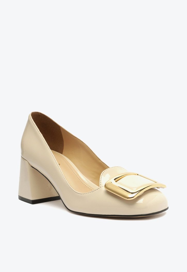Scarpin Off-white Arezzo Verniz Salto Bloco Fivela Grace