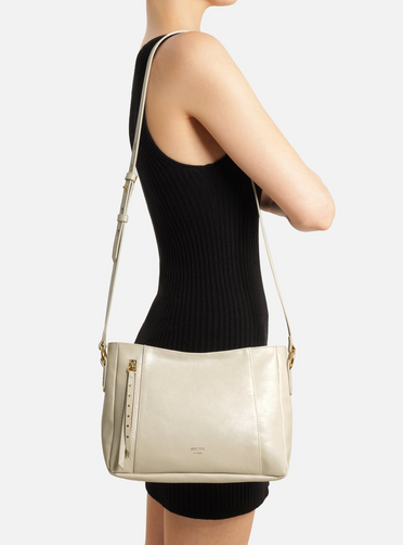 Bolsa Tiracolo Off White Média Bolso Frontal Zíper | ZZ MALL