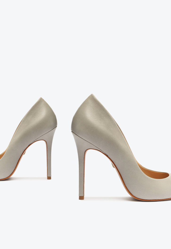 Sapato Scarpin Salto Fino Couro Cinza