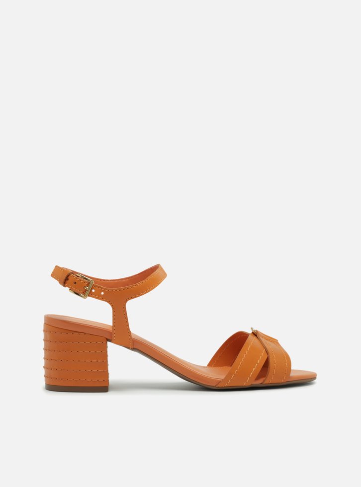 Sandália Laranja Couro Salto Médio Costuras