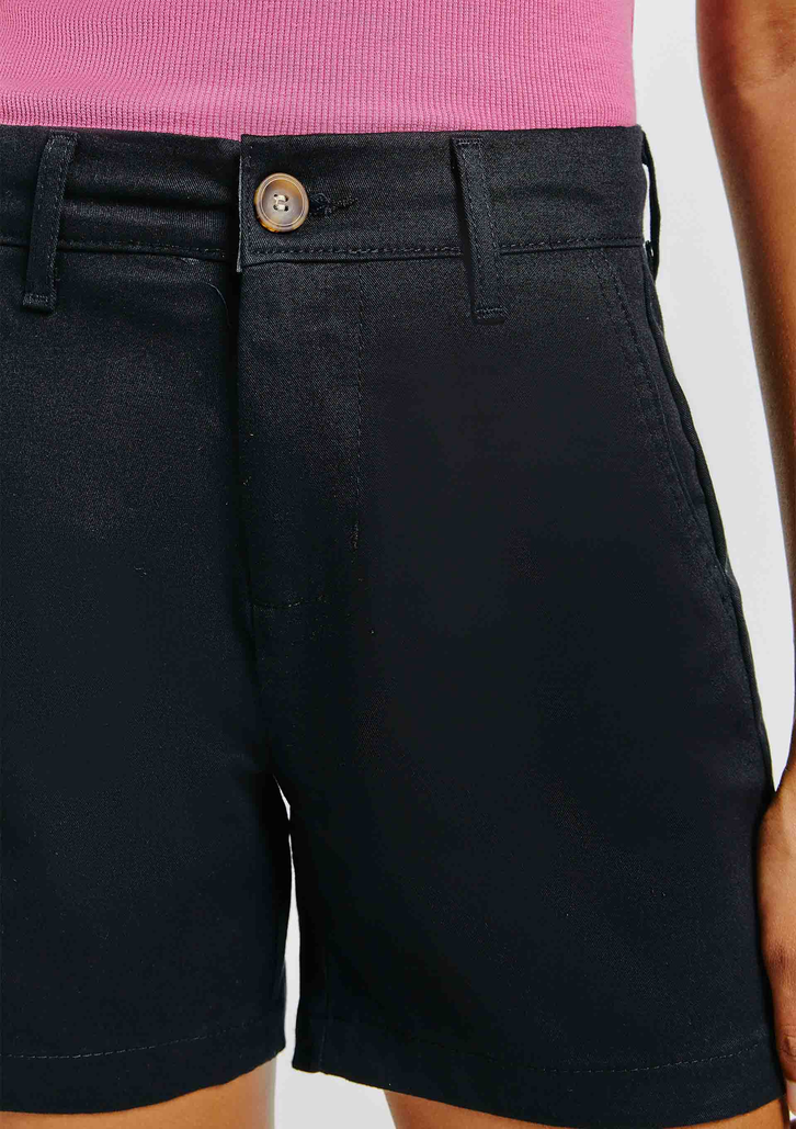 Shorts Preto Hering Básico Chino Cintura Média Em Sarja