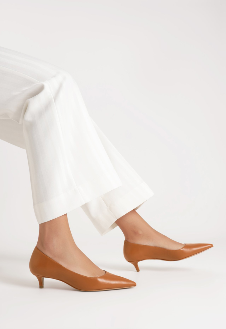 SAPATO SCARPIN LAURA MID VERNIZ MARROM