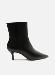 Bota Preta Arezzo Couro Cano Curto Salto Baixo