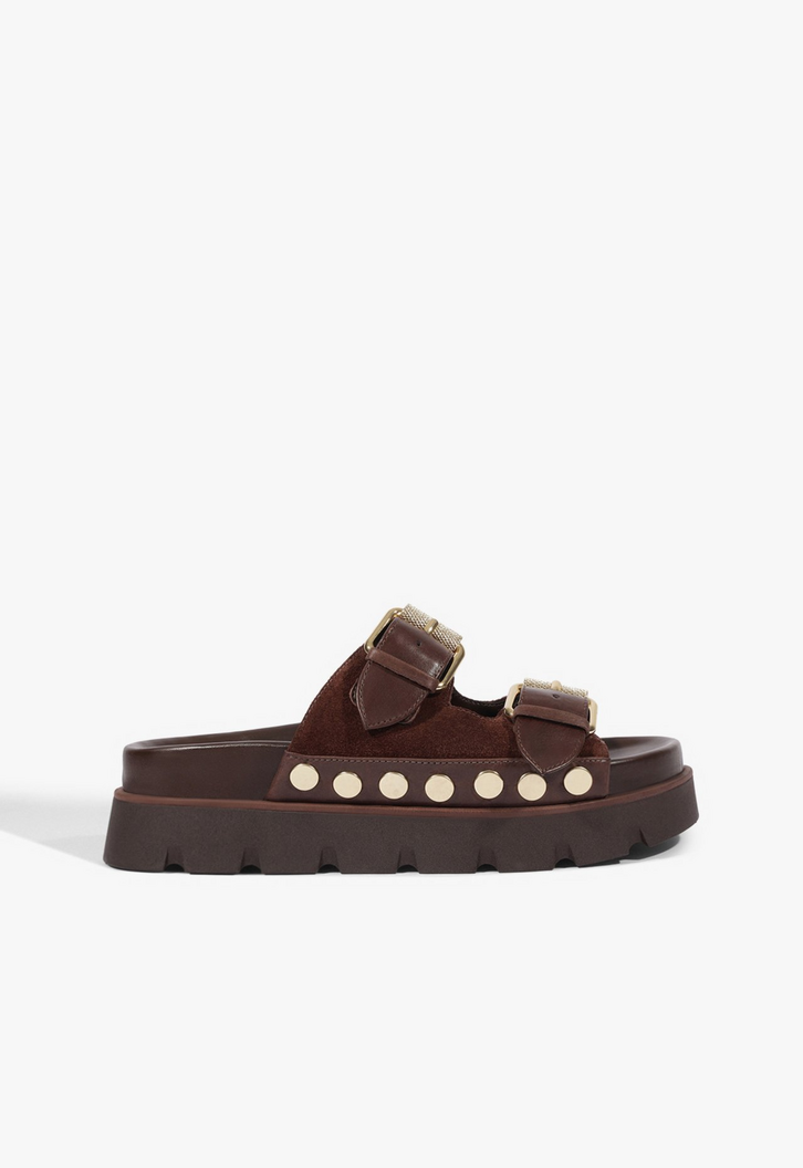 Papete Schutz Bico Redondo Marrom Tachas