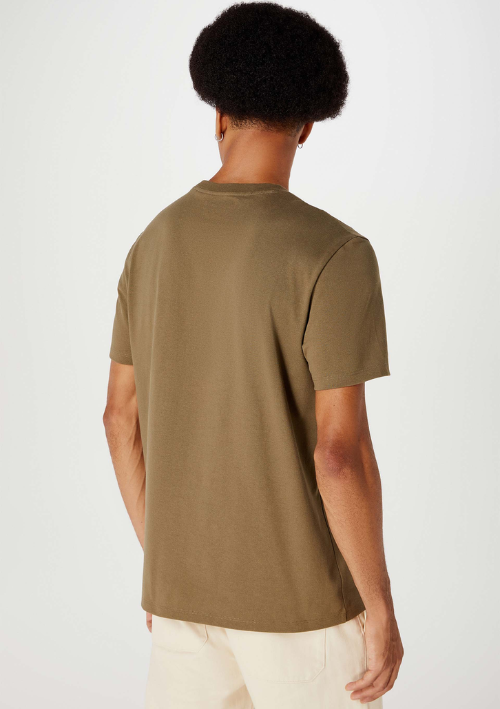 Camiseta Verde Hering Básica Masculina Em Algodão Peruano