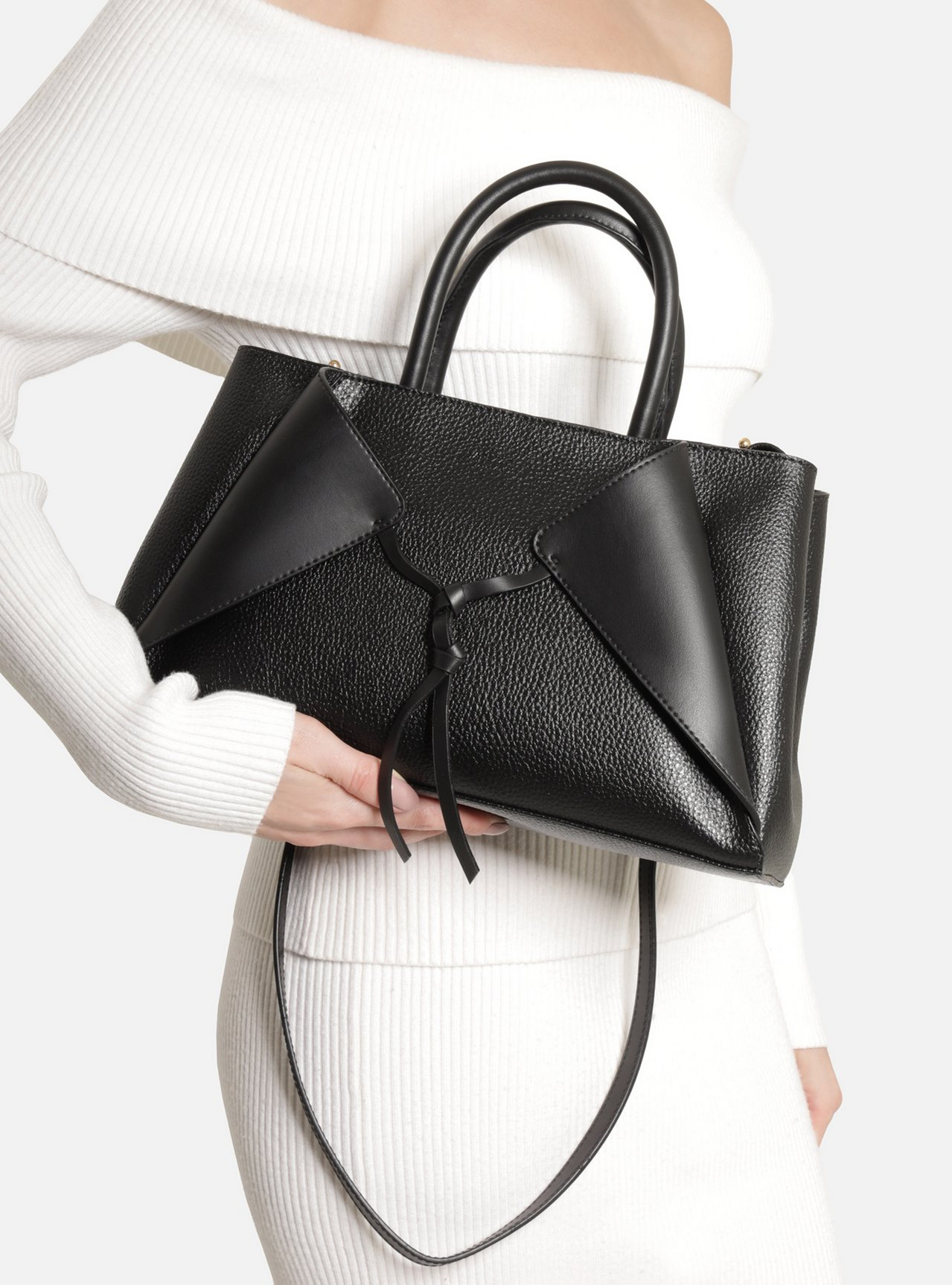 Bolsa Tote Preta Média Nó | ZZ MALL