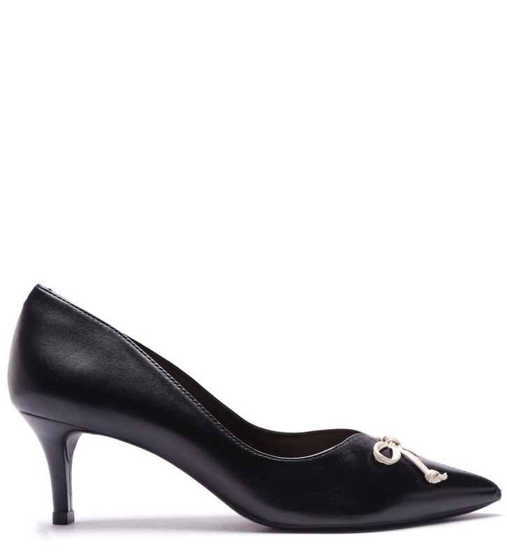 Scarpin Couro Laço Preto