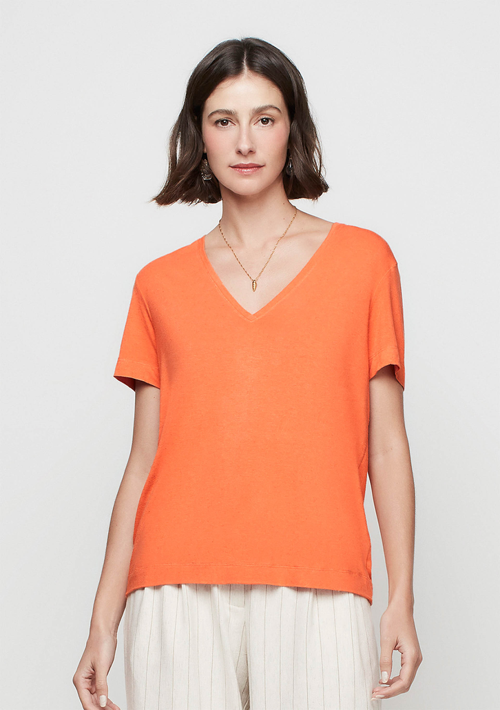 Blusa Laranja Dzarm Alongada Decote V Em Viscose