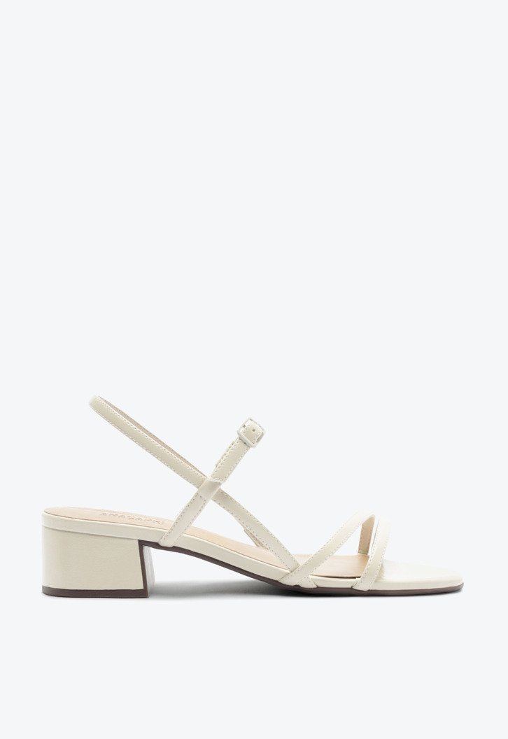 Sandália Slingback Salto Bloco Branca