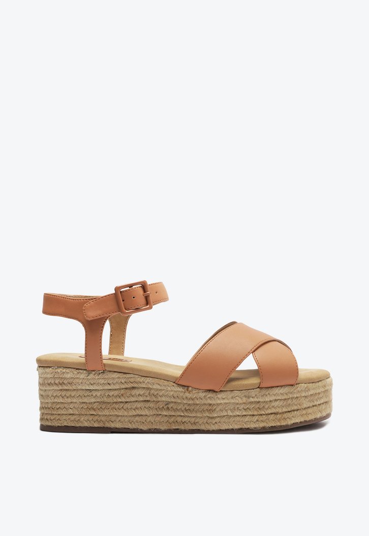 Sandalia plataforma hot sale palha