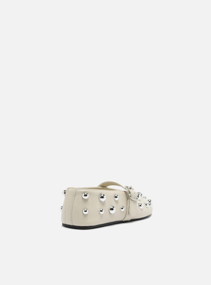 Sapatilha Boneca Branca Couro Studs