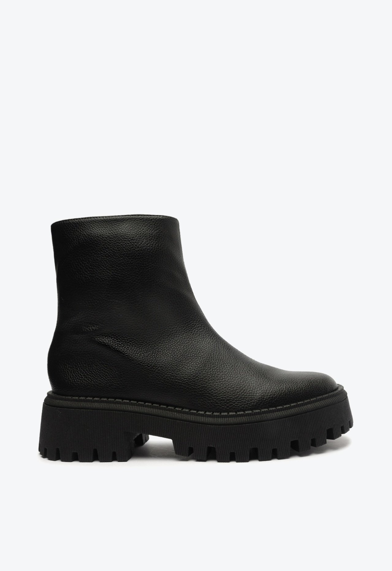Bota Preta Arezzo Cano Médio Tratorada Zíper