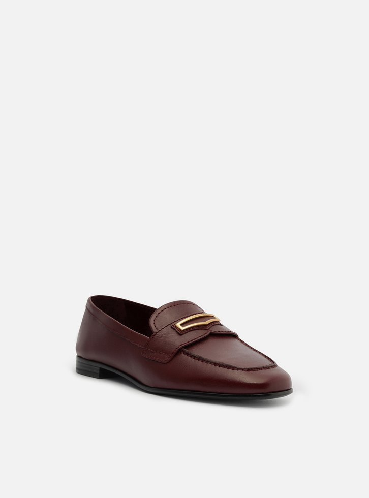 Mocassim Vermelho Couro Tira Metal