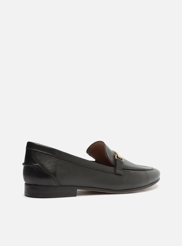 Mocassim Preto Couro Bico Fino Bridão