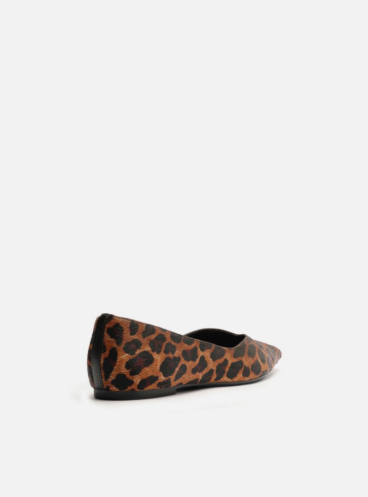 Sapatilha Animal Print Bico Fino Minimal