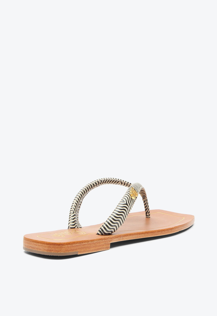 Flat Esther Preto