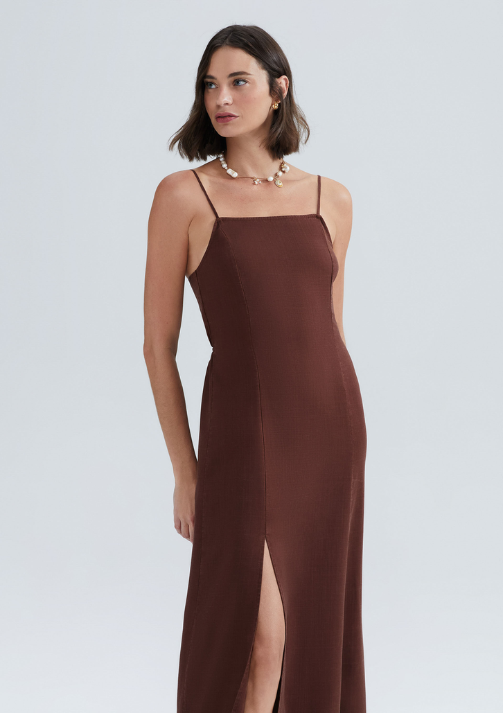 Vestido Marrom Hering Longo Evasê Com Fenda Eco