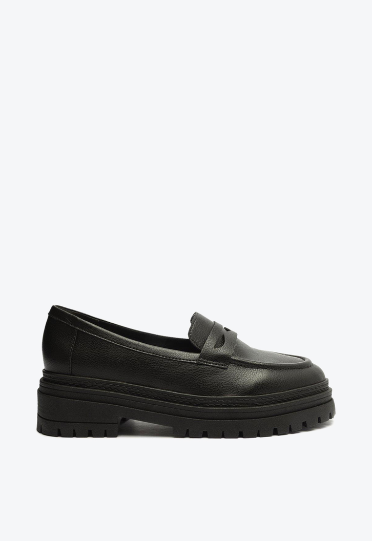 Mocassim Preto Anacapri Tratorado Kiara