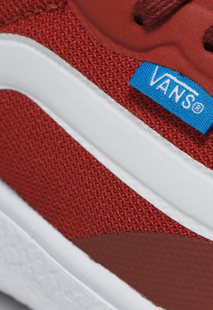 Tênis Ultrarange Exo Fired Brick