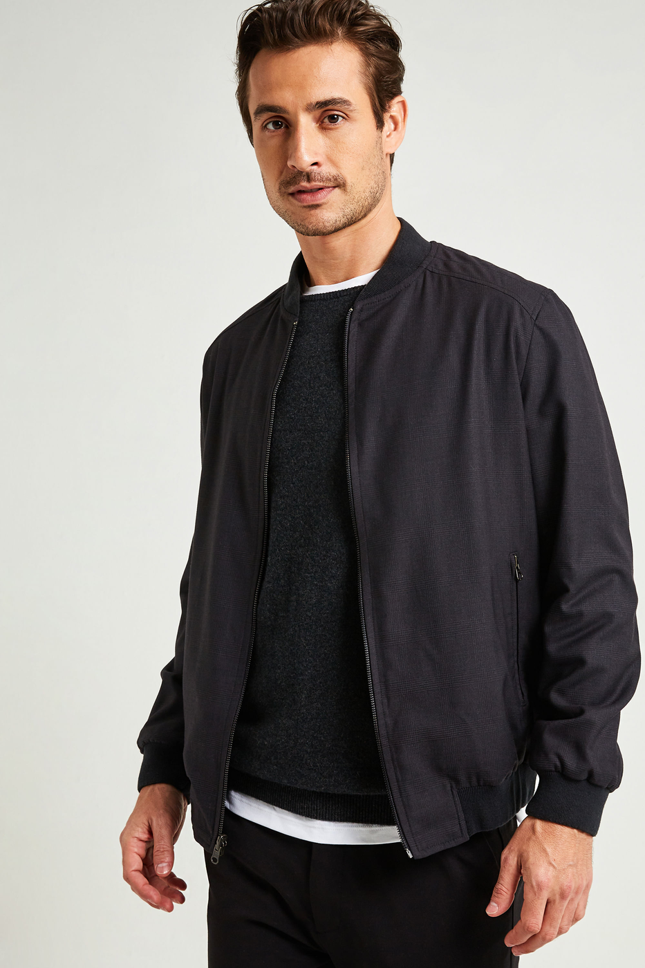 Jaqueta Preta Oficina Reserva Bomber Milão | ZZ MALL