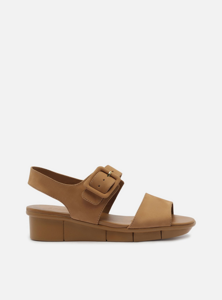 Flatform Sandalia Bege Arezzo Sandália Flatform Bege Arezzo Nobuck