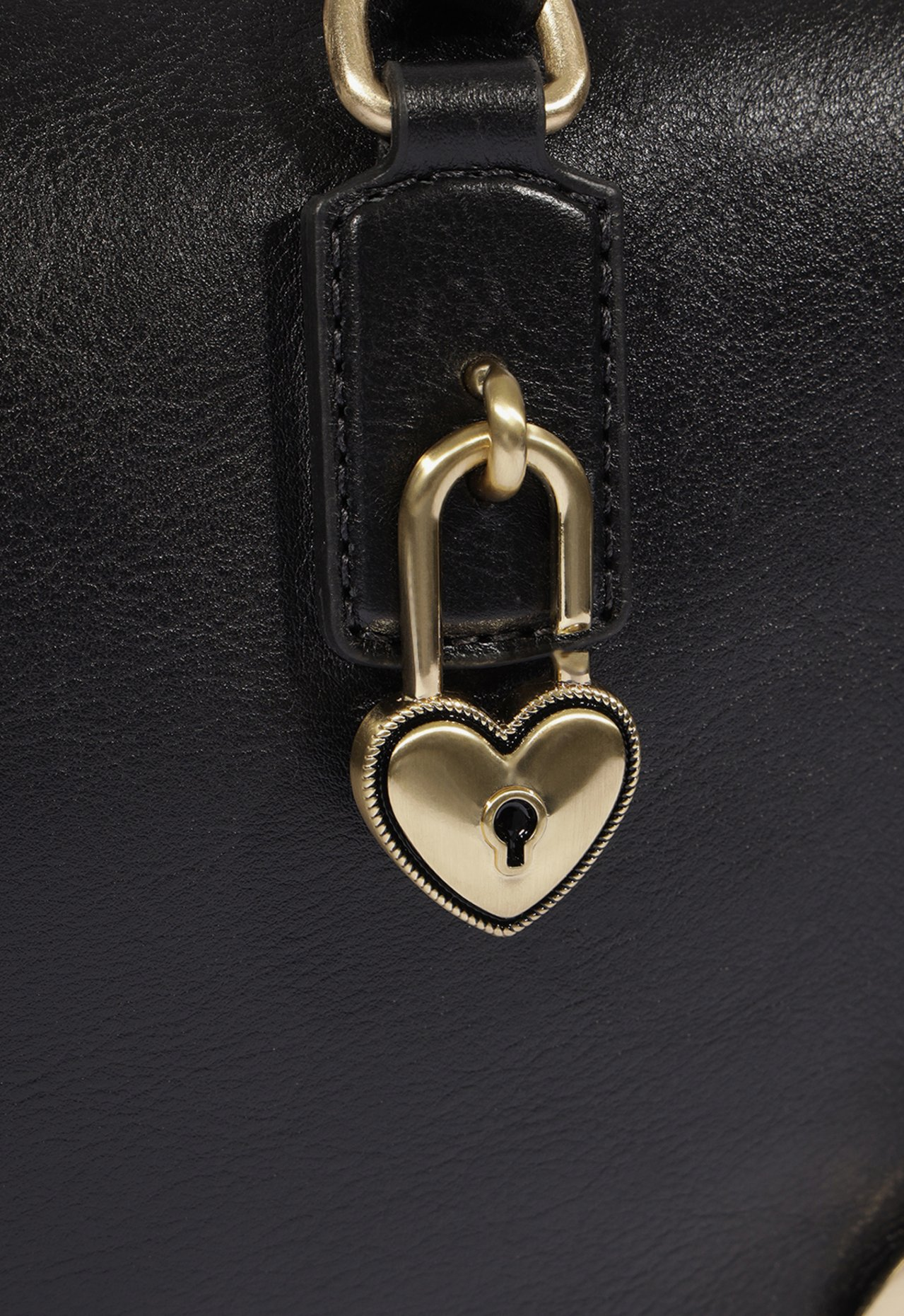 Bolsa Bowling Heart Grande Couro Preta | ZZ MALL
