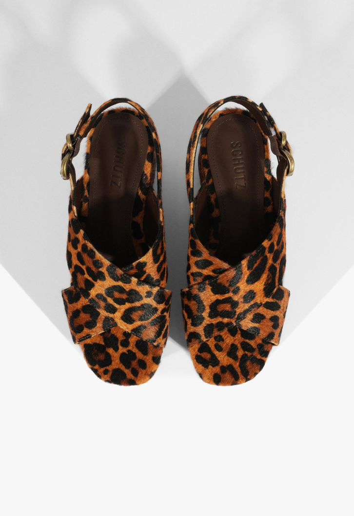 Sandália Plataforma Jennifer Couro Animal Print